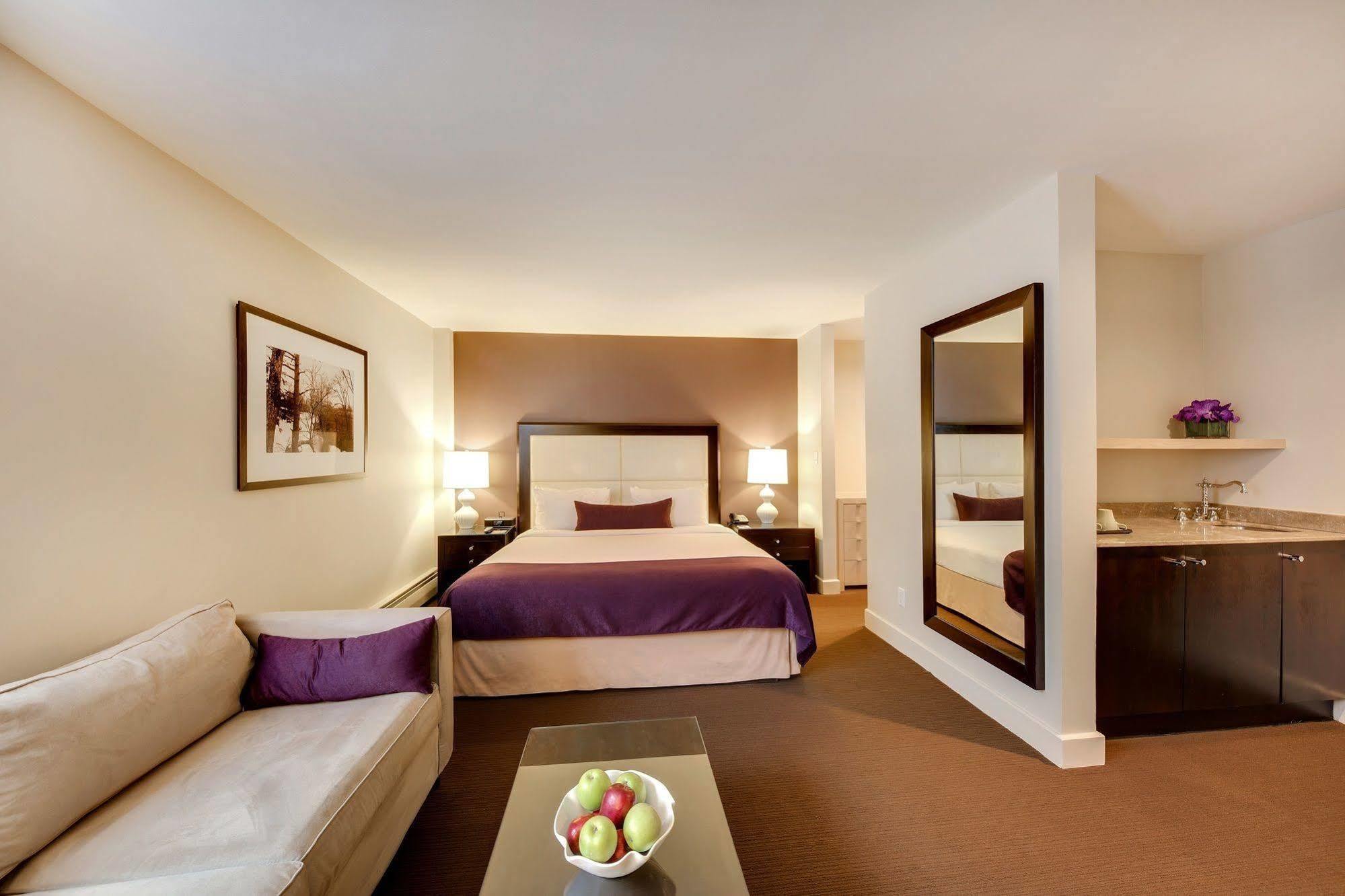 The Andrew Hotel Great Neck