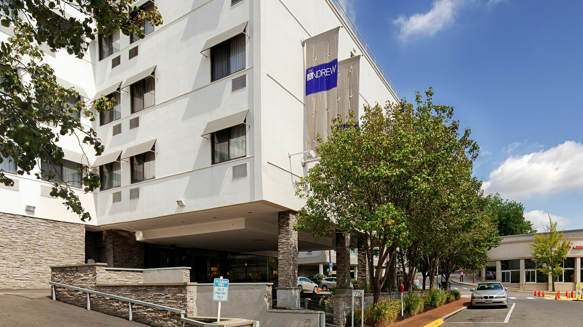 The Andrew Hotel